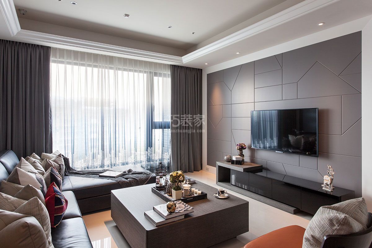 -凯旋门 134 现代